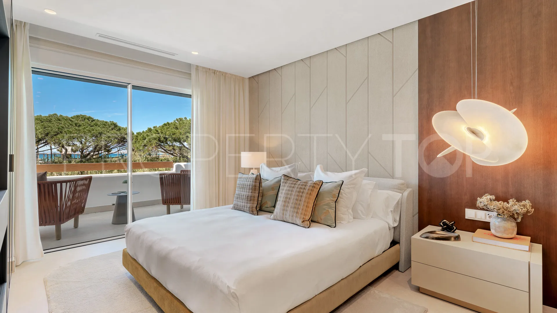 3 bedrooms apartment in Los Monteros Palm Beach for sale