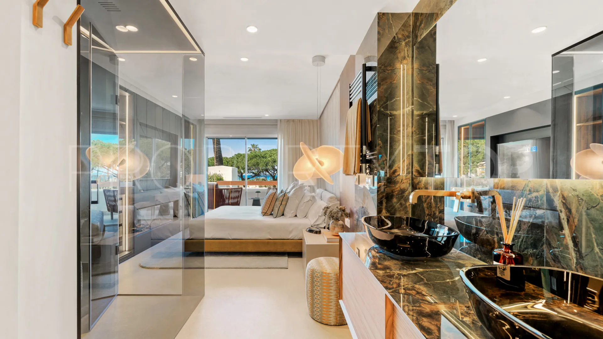 3 bedrooms apartment in Los Monteros Palm Beach for sale