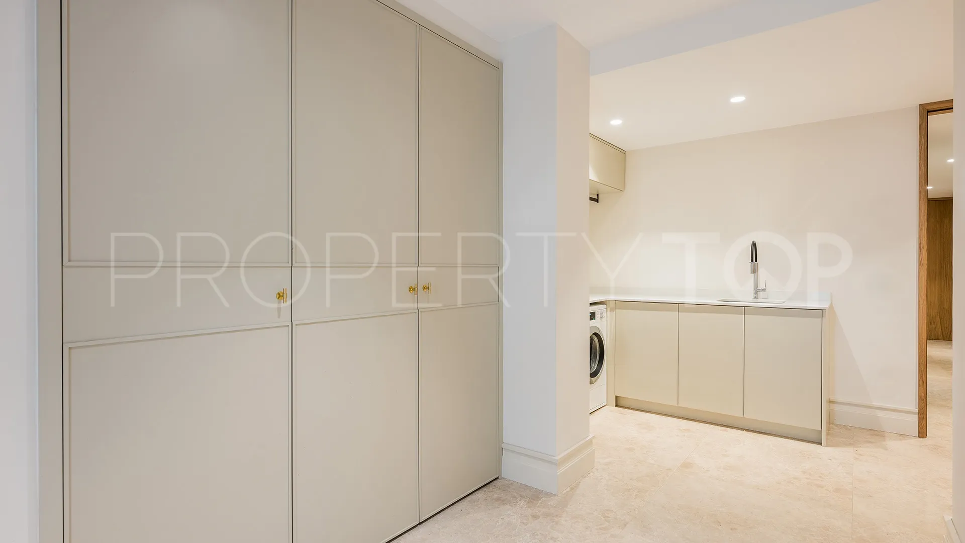 6 bedrooms villa in San Pedro de Alcantara for sale