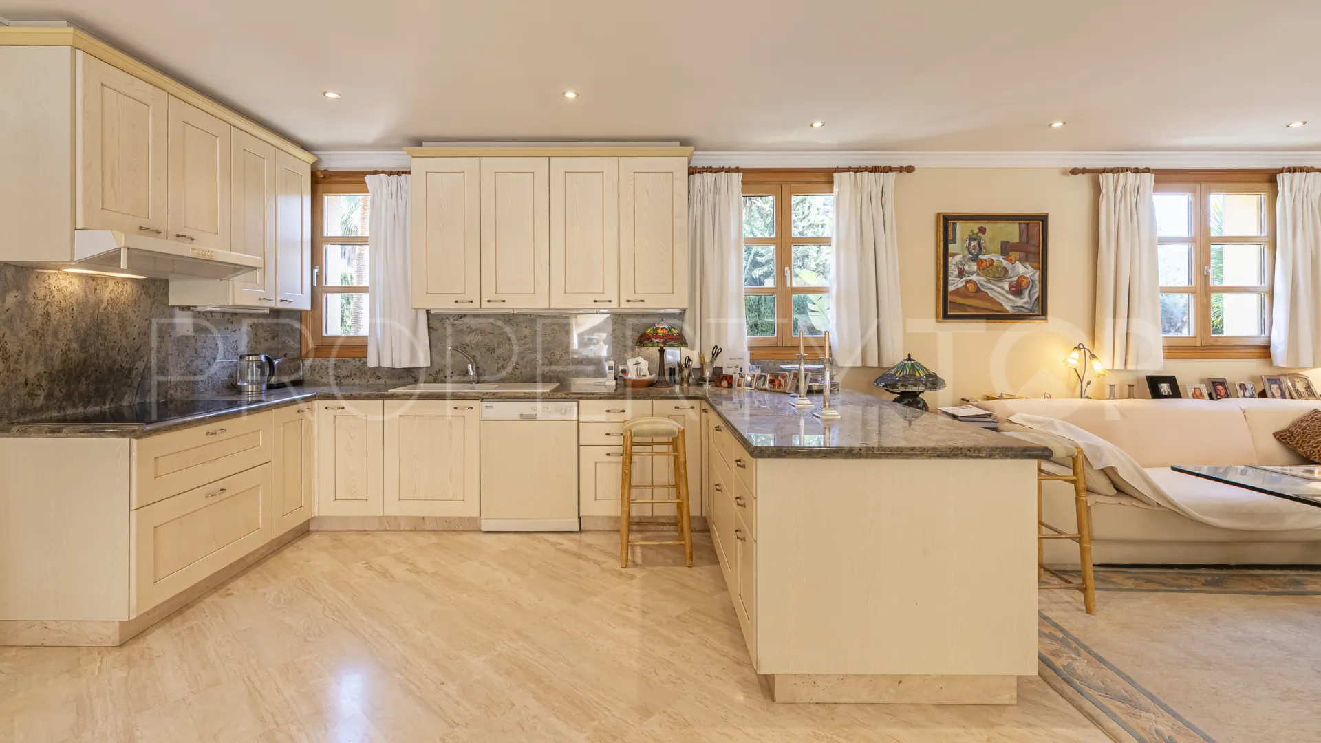 For sale Las Brisas 5 bedrooms villa