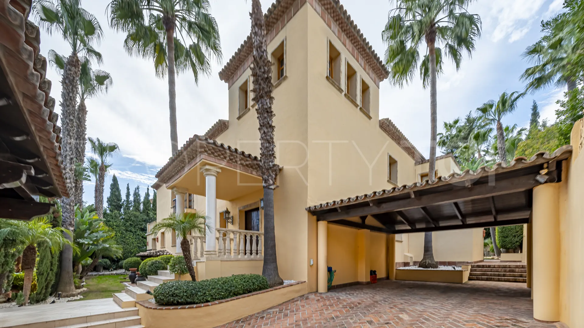 For sale Las Brisas 5 bedrooms villa