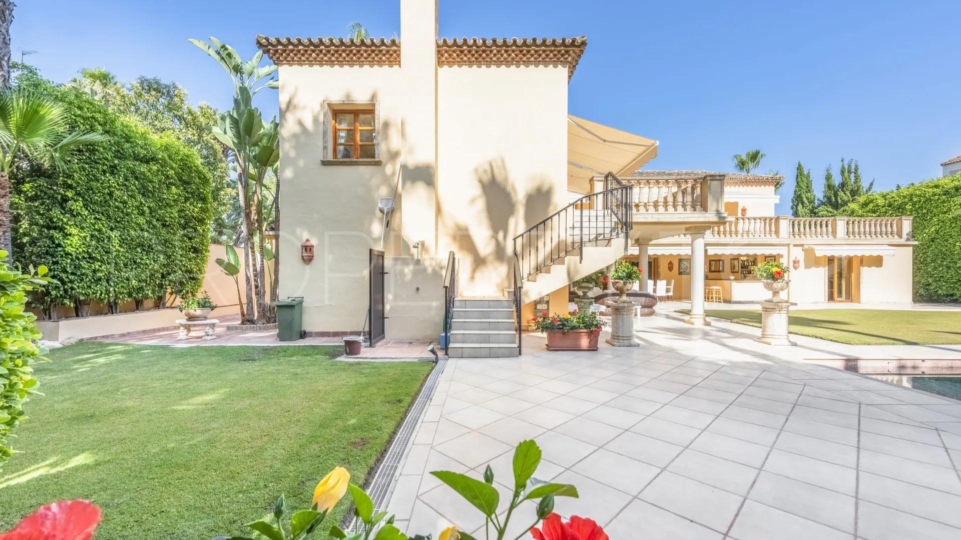 For sale Las Brisas 5 bedrooms villa