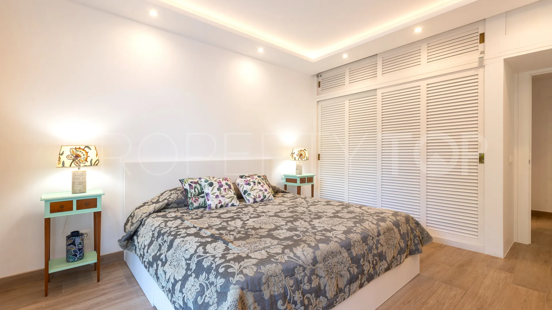 Comprar apartamento planta baja de 2 dormitorios en Puente Romano II
