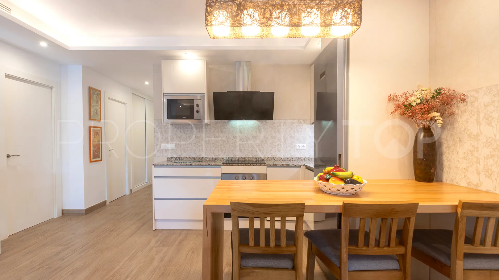 Comprar apartamento planta baja de 2 dormitorios en Puente Romano II