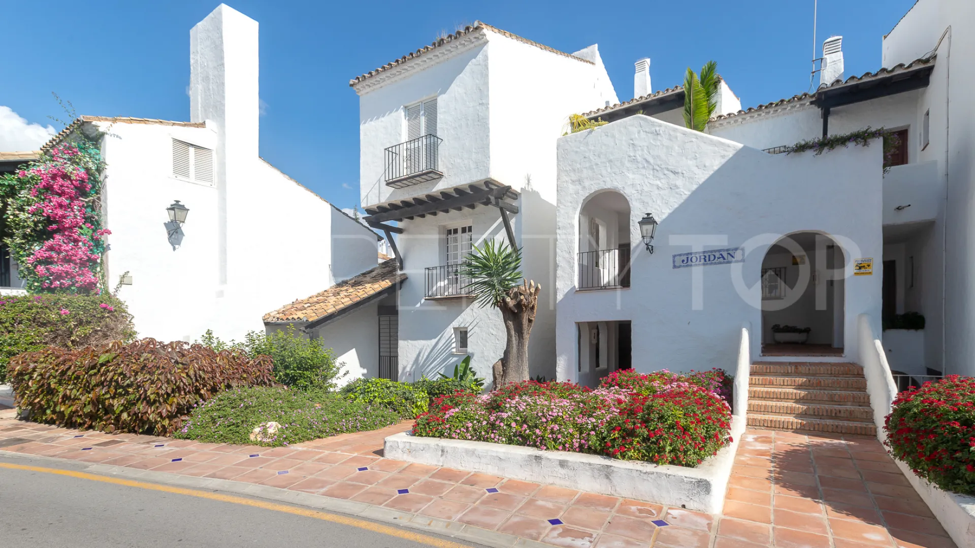 Comprar apartamento planta baja de 2 dormitorios en Puente Romano II