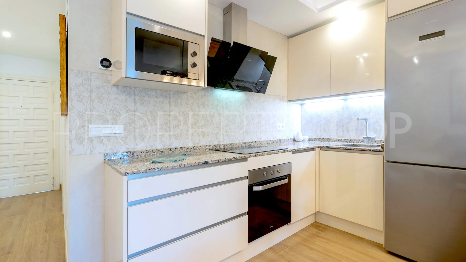 Comprar apartamento planta baja de 2 dormitorios en Puente Romano II