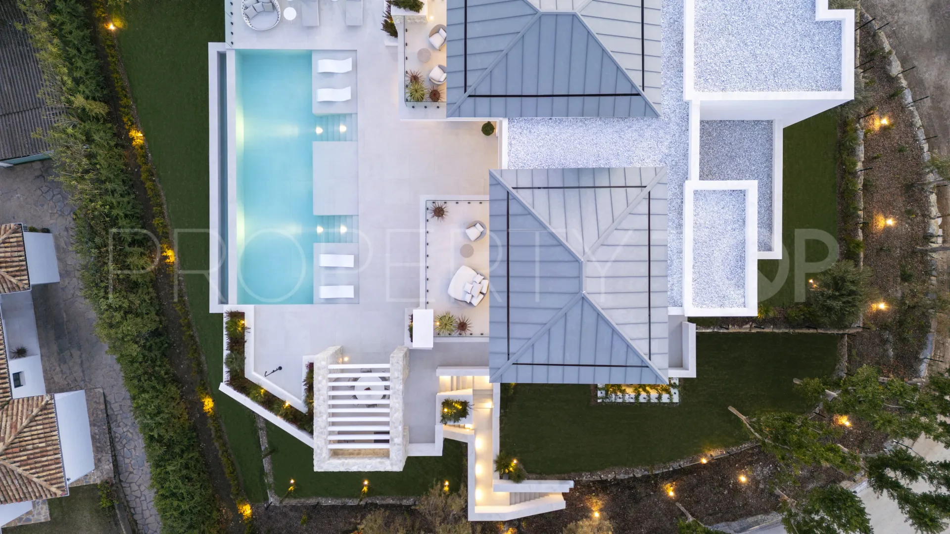 Villa en venta en La Quinta con 5 dormitorios