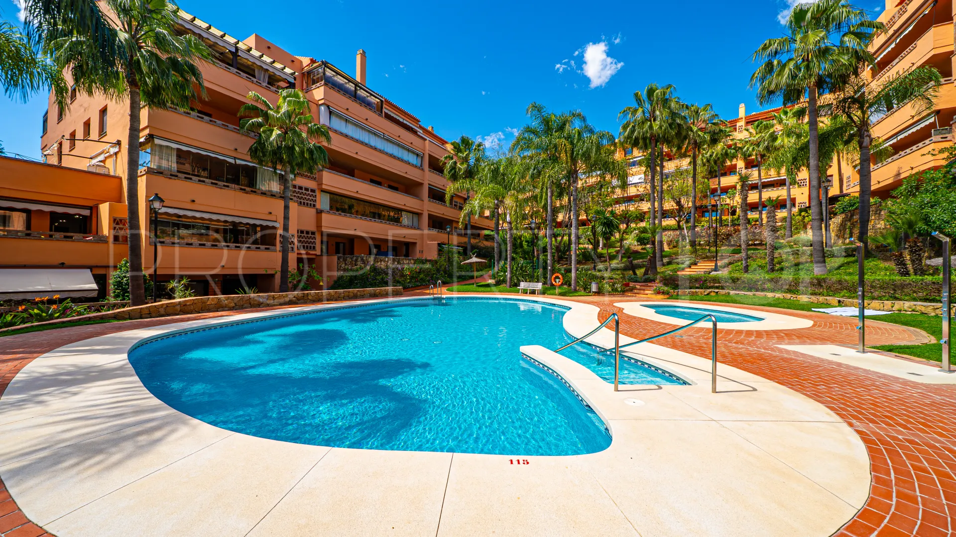 Apartamento en venta en Costa Nagüeles III de 3 dormitorios