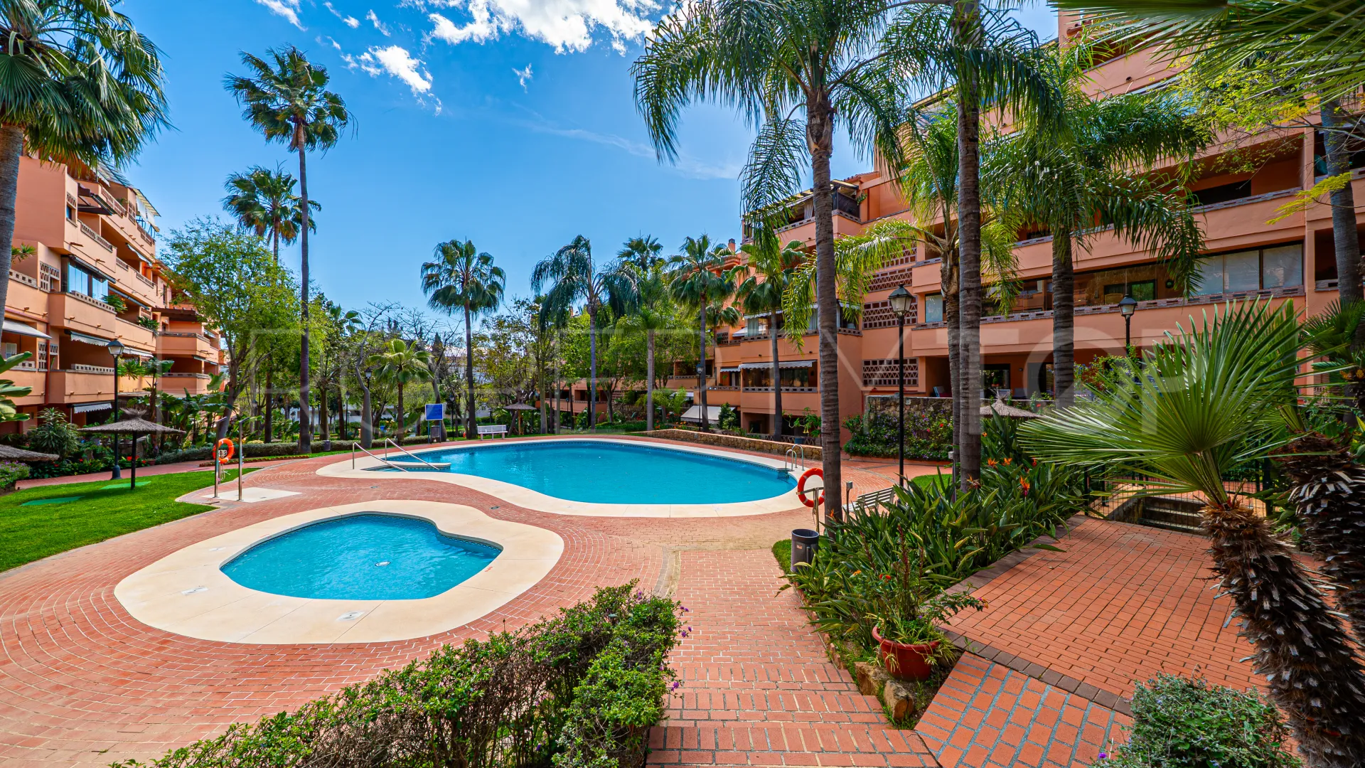 Apartamento en venta en Costa Nagüeles III de 3 dormitorios
