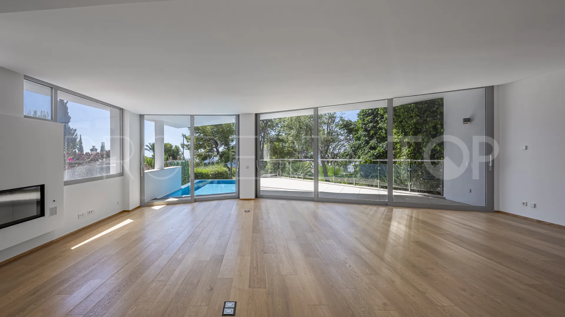Meisho Hills town house for sale