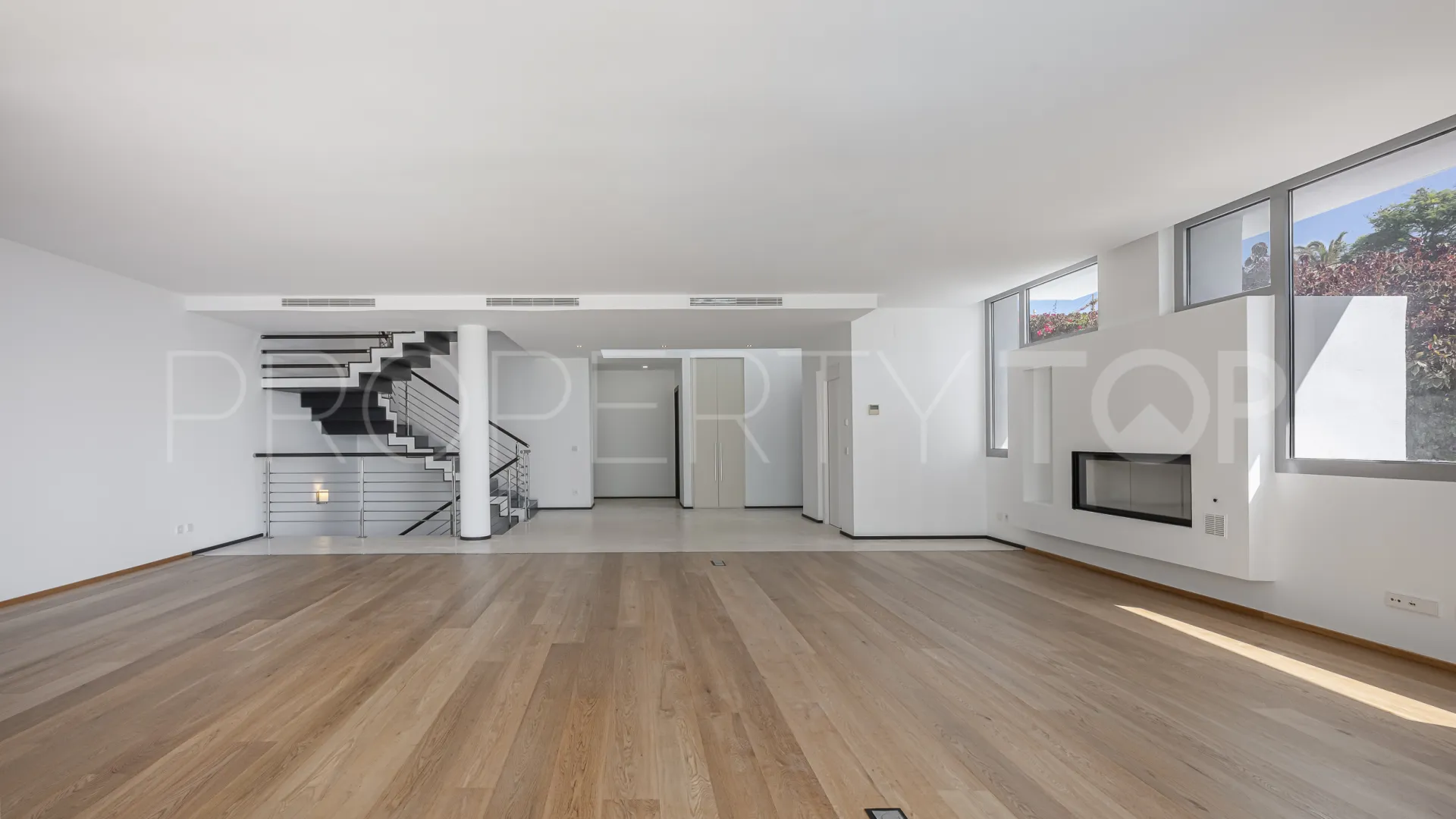Meisho Hills town house for sale