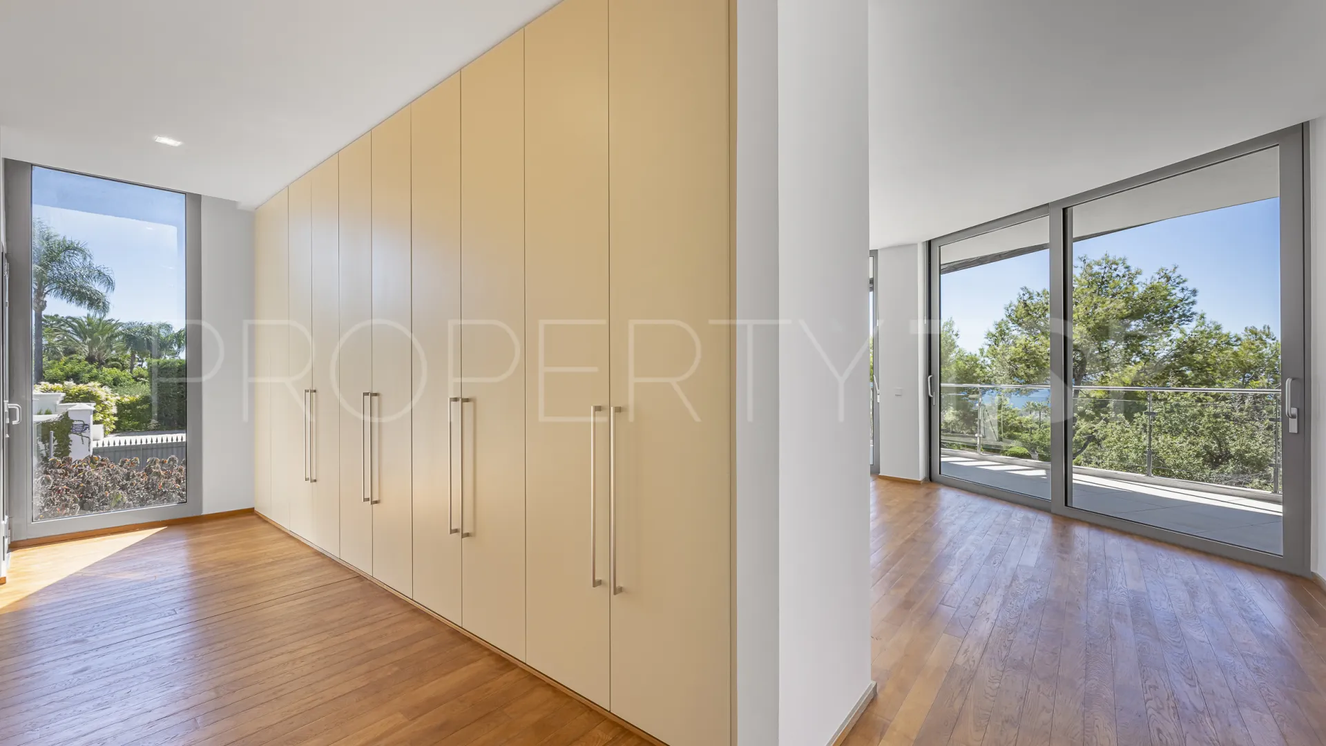 Meisho Hills town house for sale