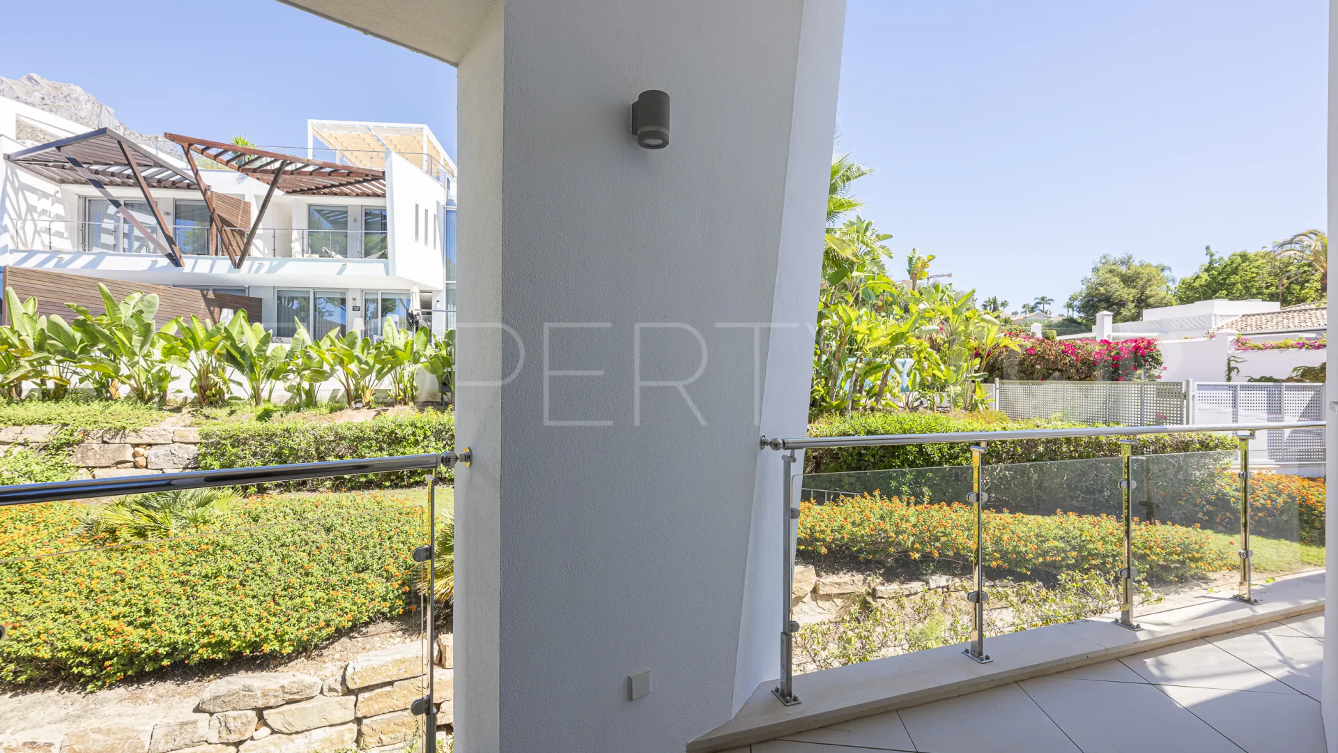 Meisho Hills town house for sale