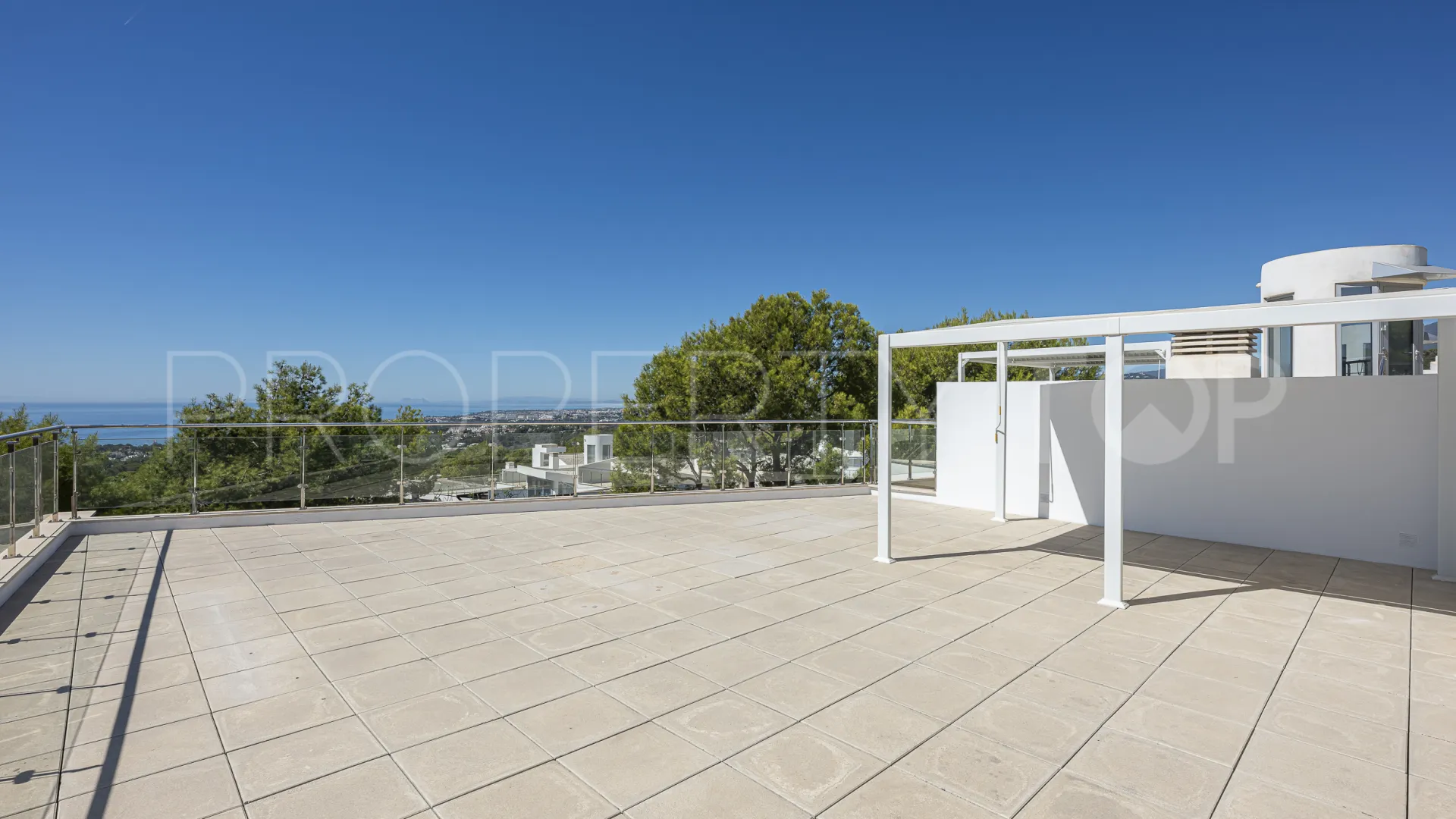Meisho Hills town house for sale