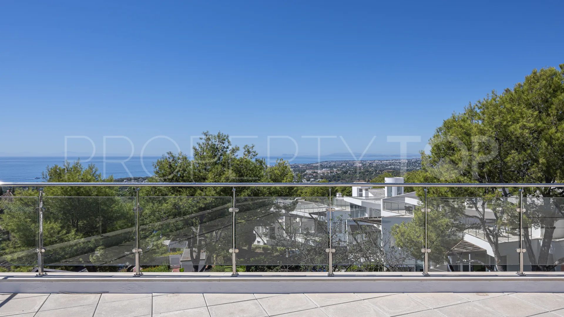 Meisho Hills town house for sale
