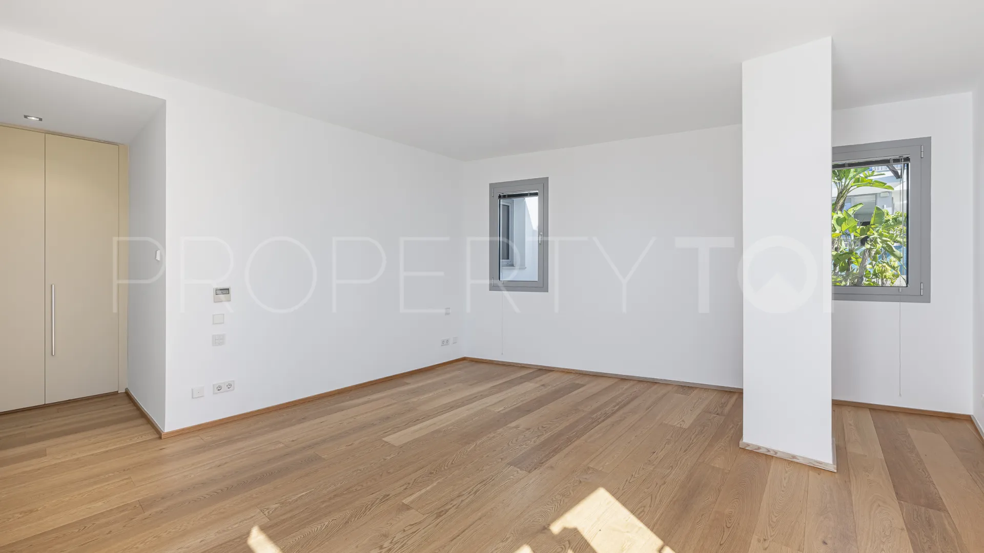 Meisho Hills town house for sale