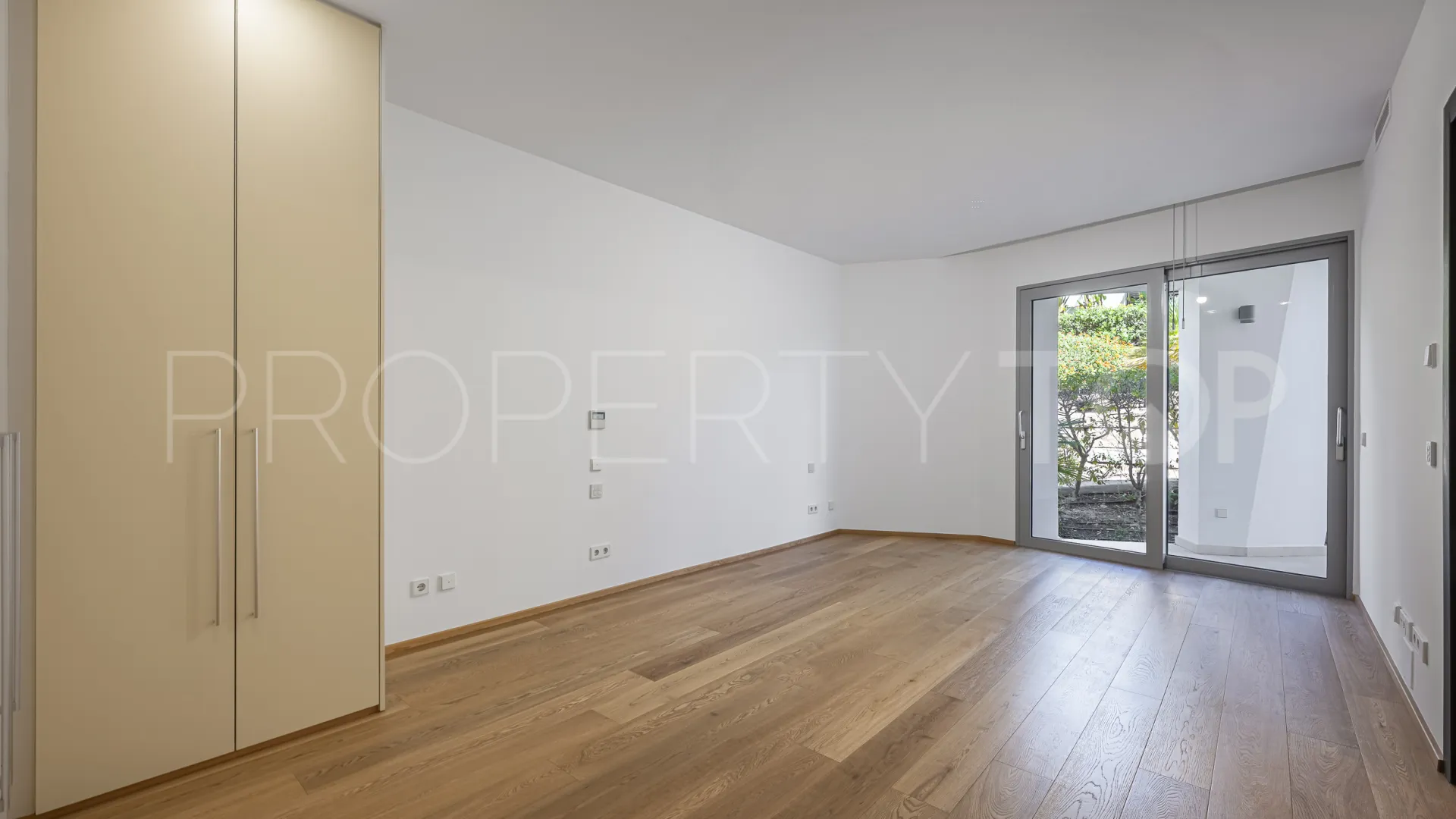 Meisho Hills town house for sale