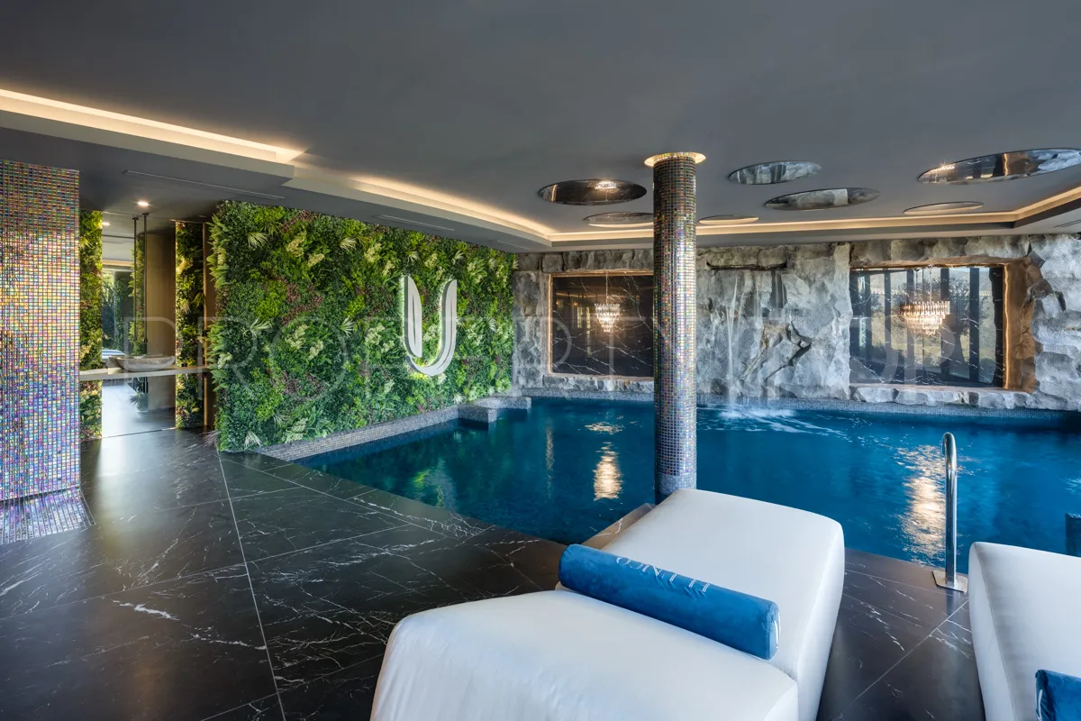 Buy villa in La Zagaleta