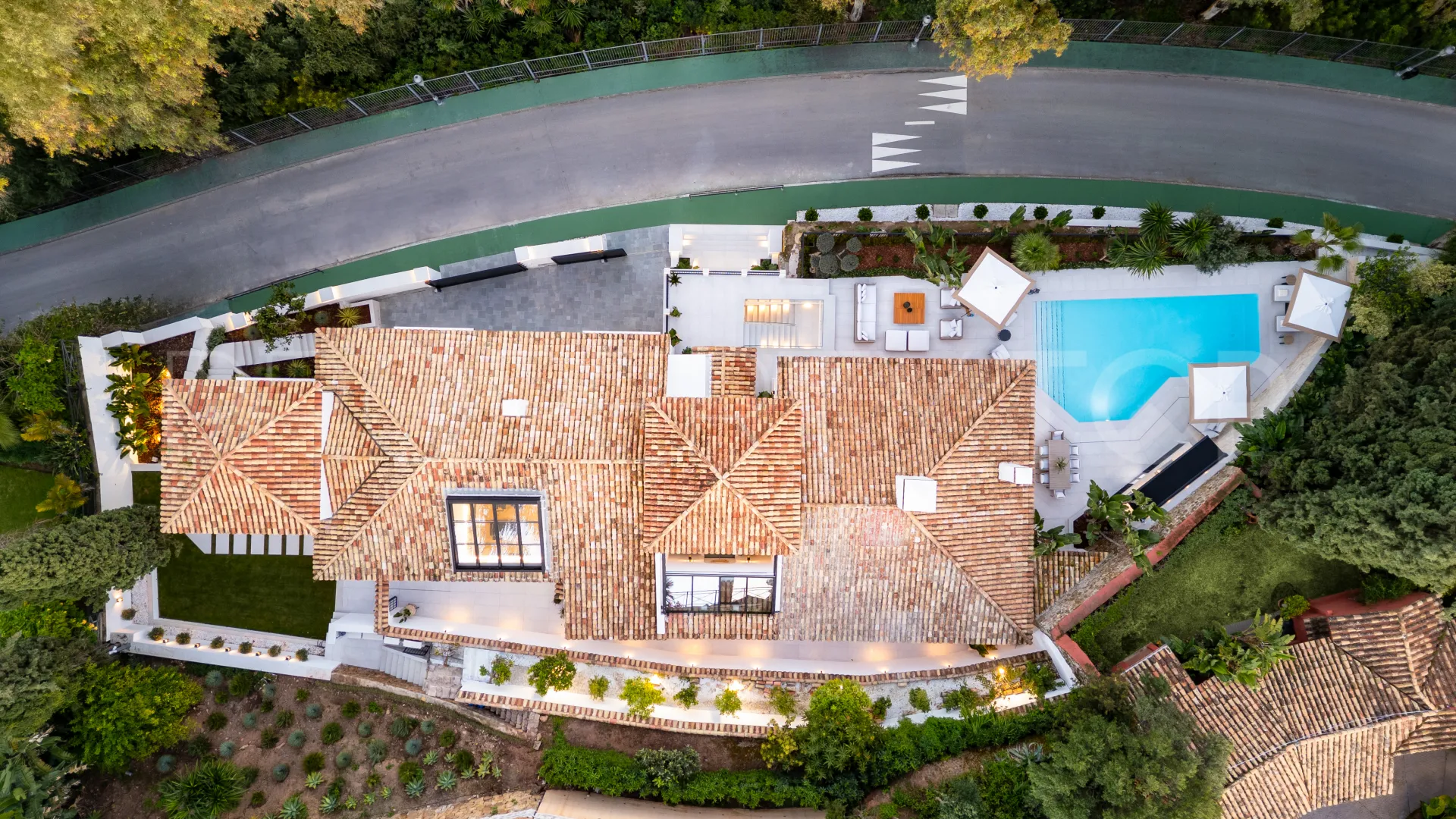 For sale El Herrojo villa with 5 bedrooms