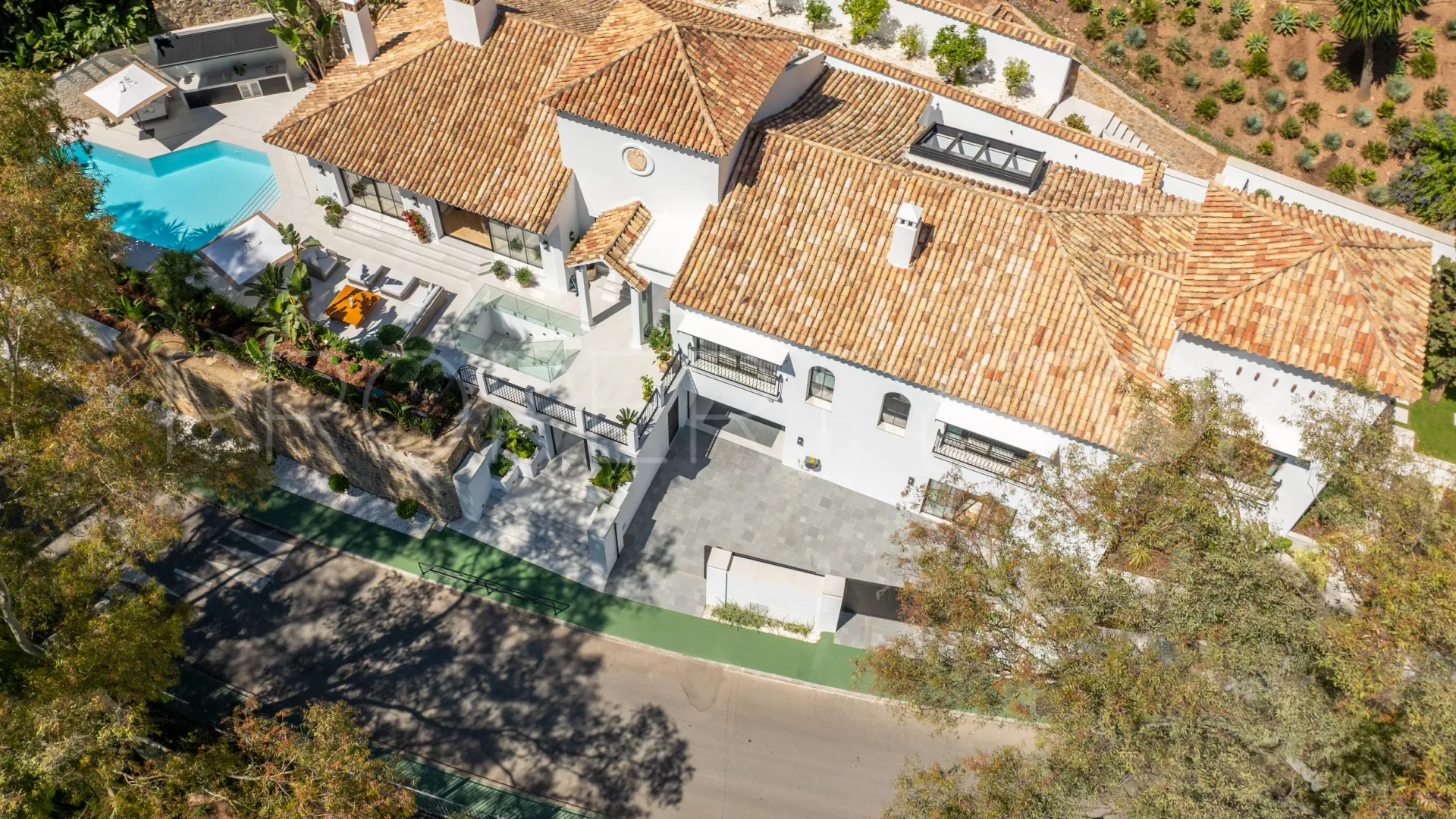 For sale El Herrojo villa with 5 bedrooms