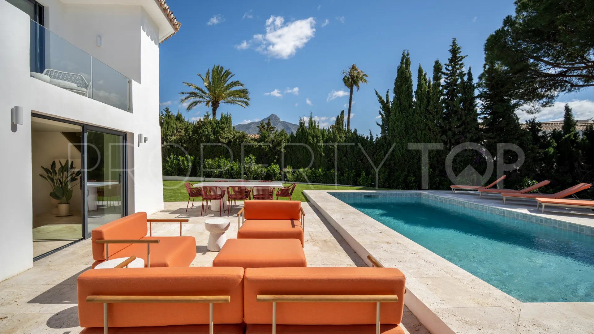 For sale Las Brisas villa