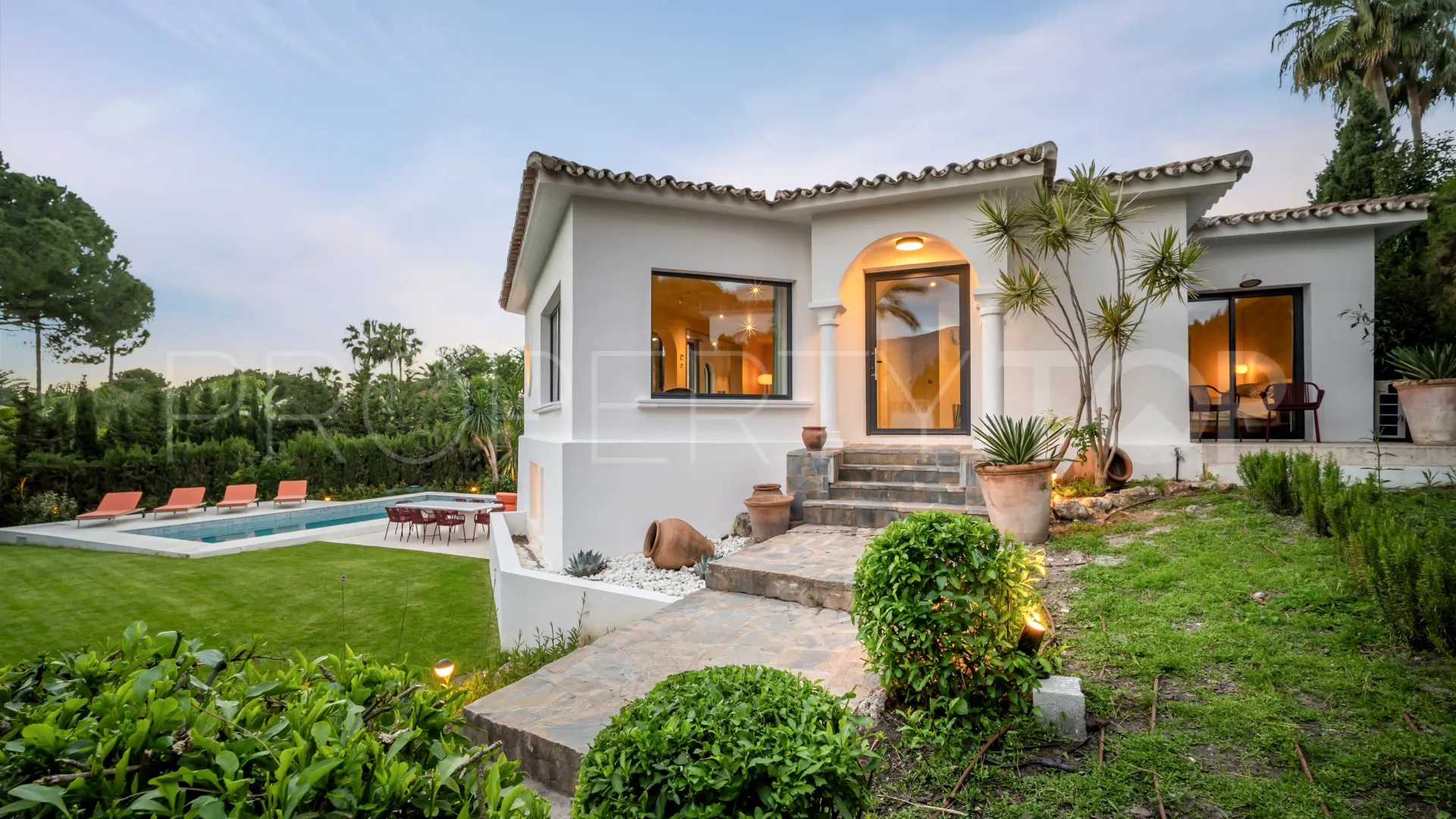 For sale Las Brisas villa