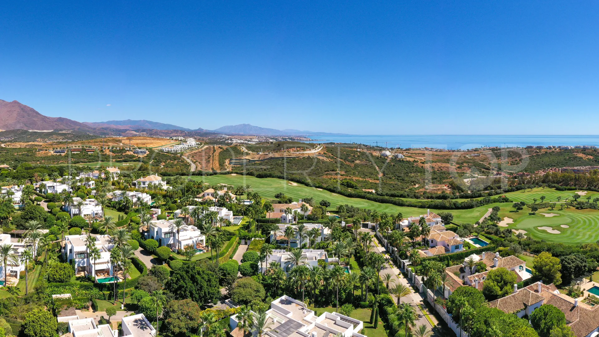 Villa for sale in Finca Cortesin with 4 bedrooms