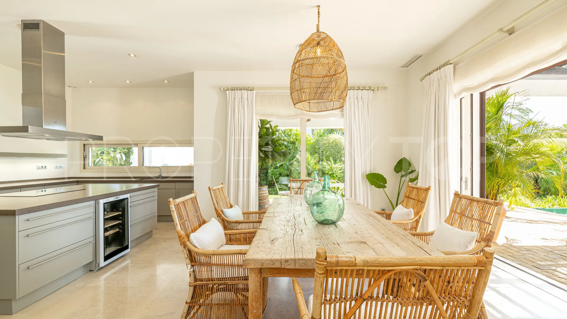 Villa for sale in Finca Cortesin with 4 bedrooms