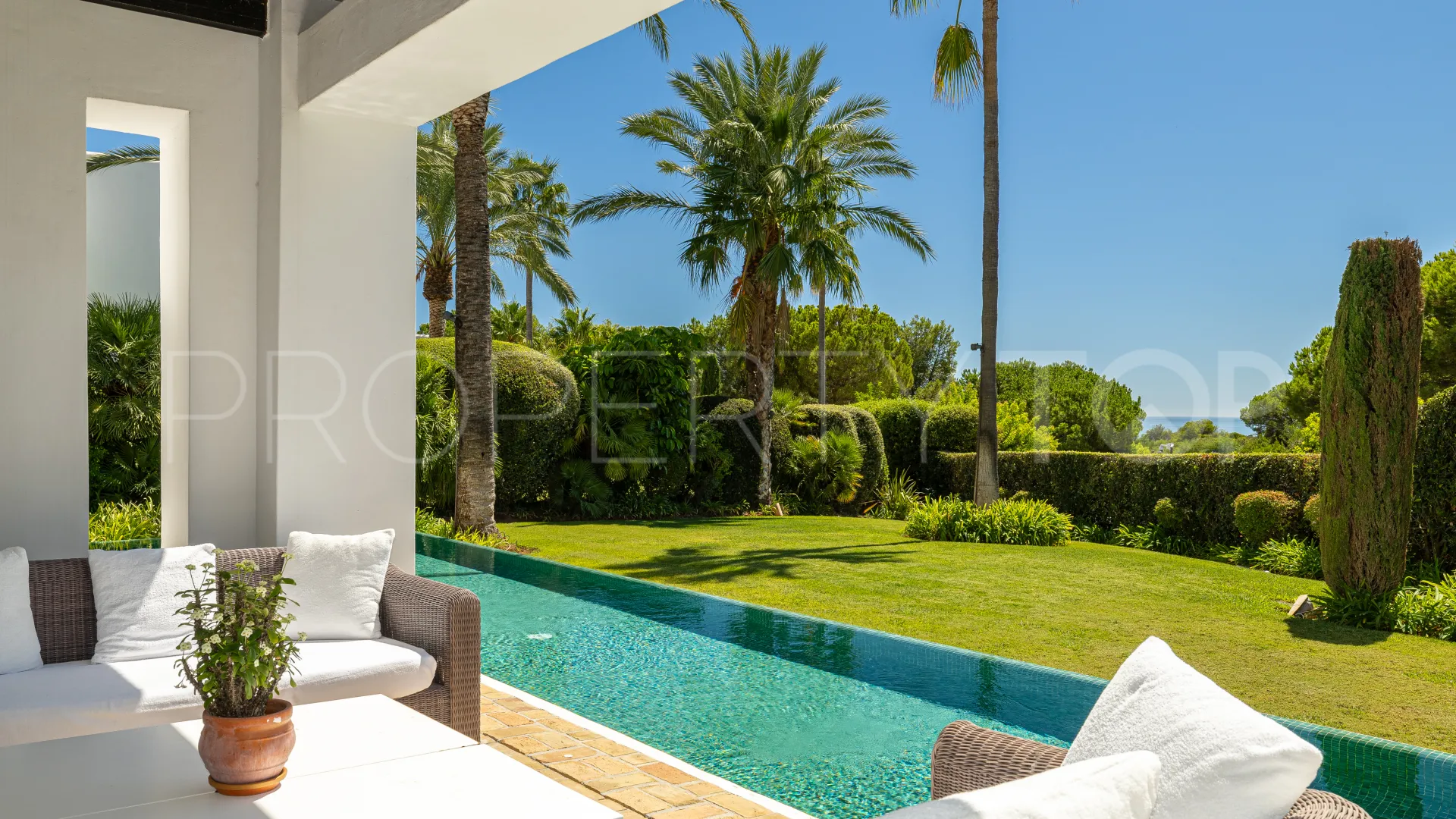 Villa for sale in Finca Cortesin with 4 bedrooms