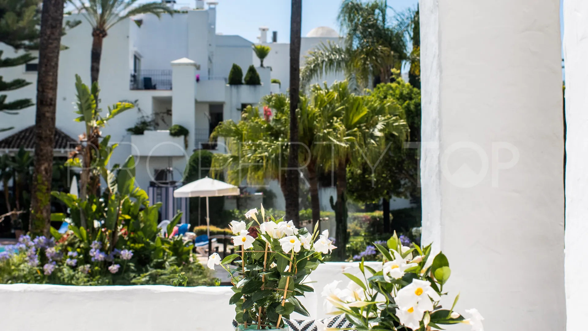 Apartamento planta baja con 3 dormitorios en venta en Alhambra del Mar