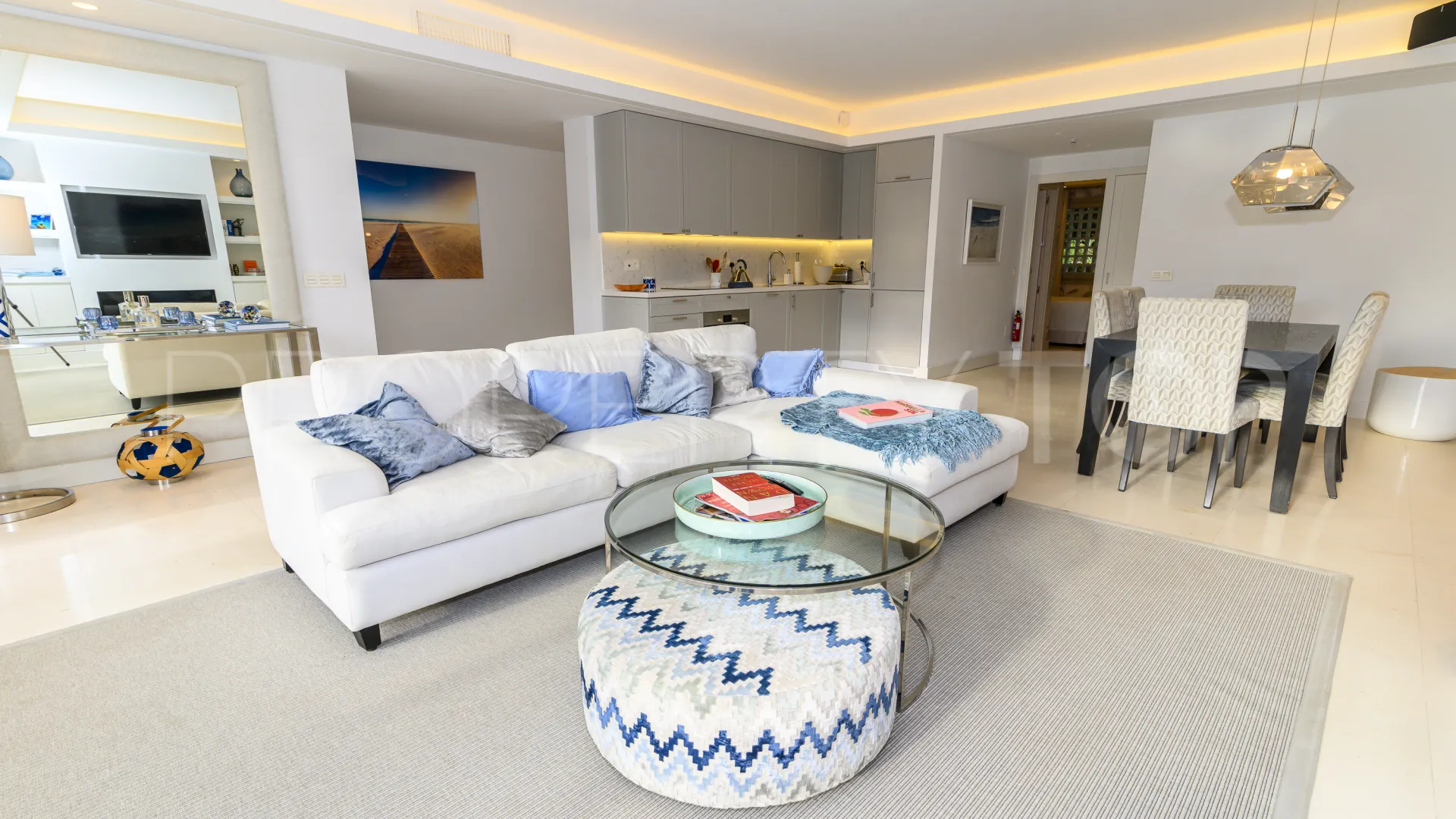 Apartamento planta baja con 3 dormitorios en venta en Alhambra del Mar