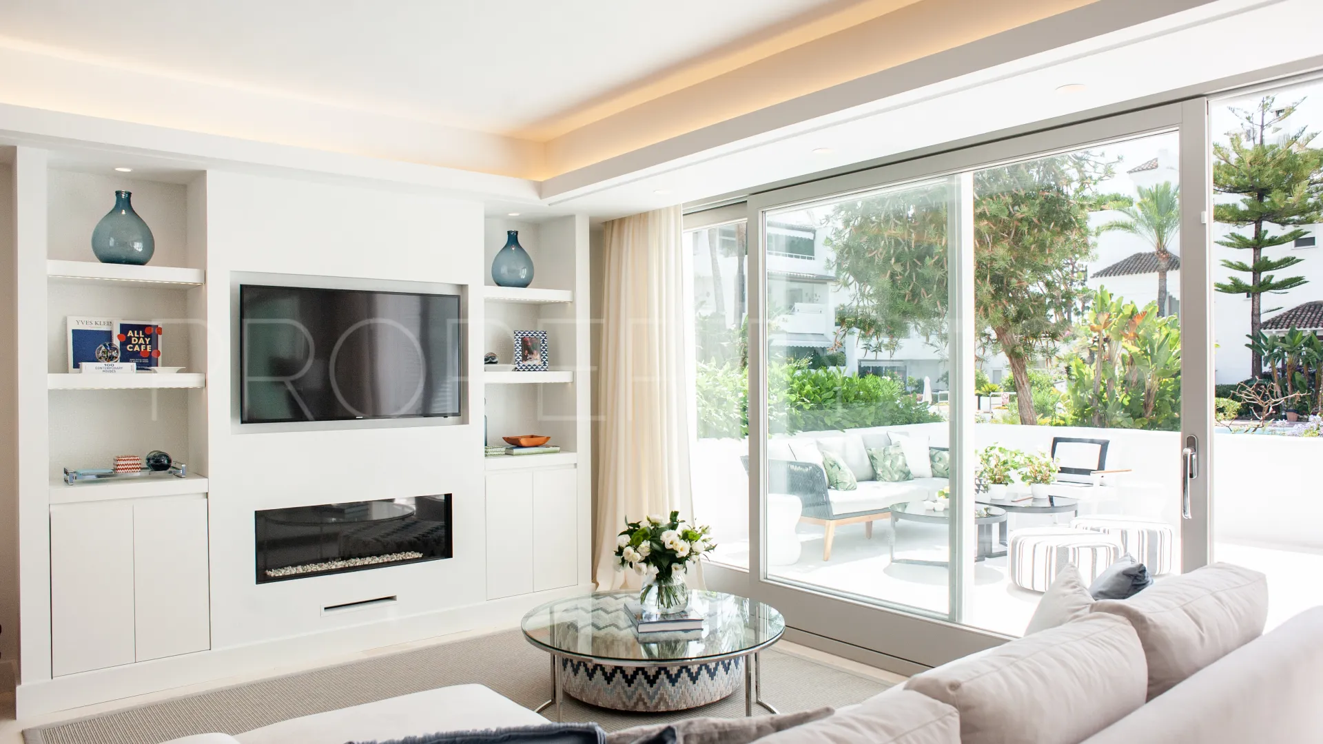 Apartamento planta baja con 3 dormitorios en venta en Alhambra del Mar
