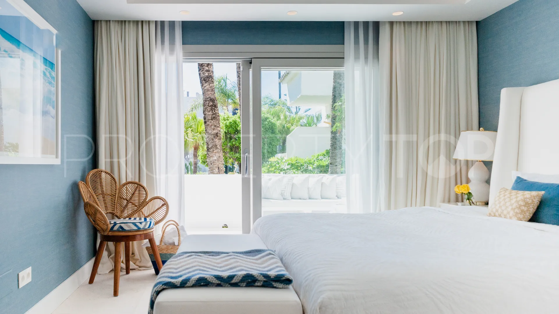 Apartamento planta baja con 3 dormitorios en venta en Alhambra del Mar