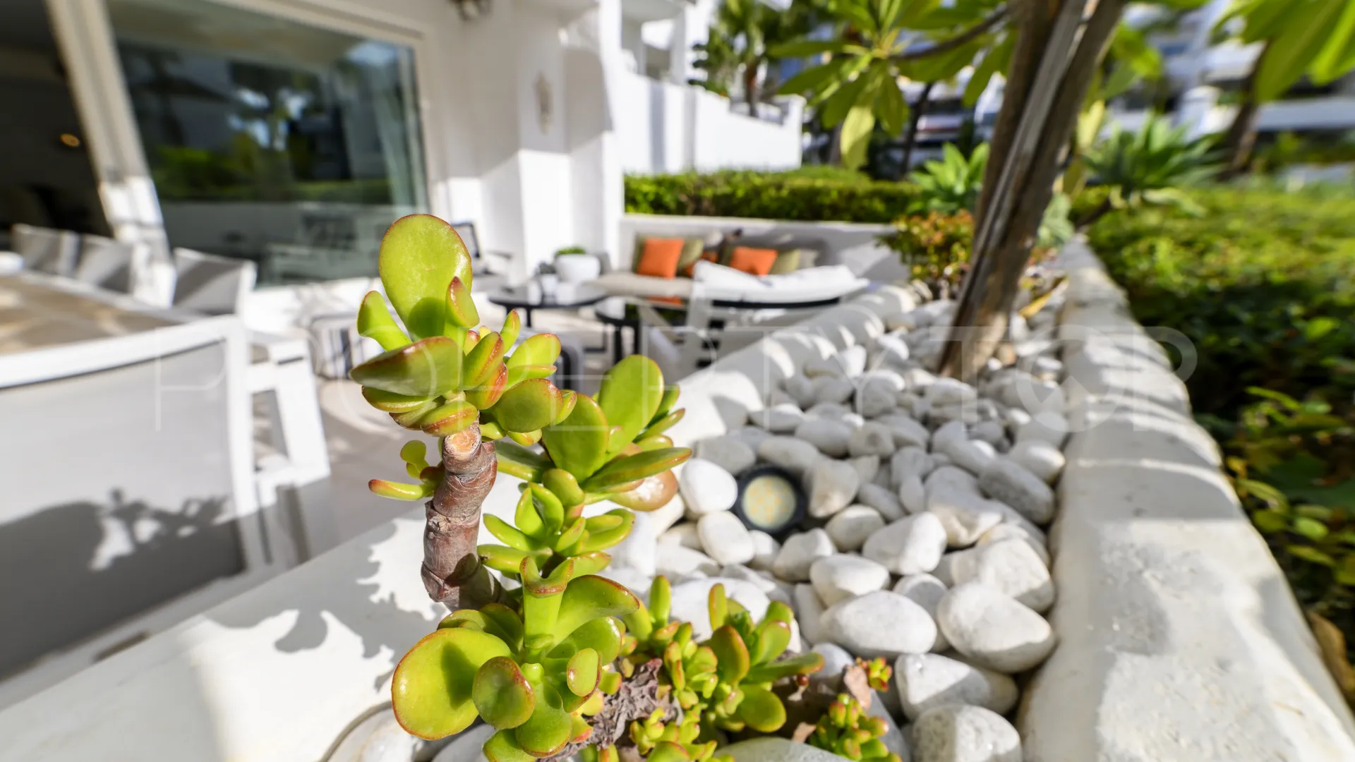 Apartamento planta baja con 3 dormitorios en venta en Alhambra del Mar
