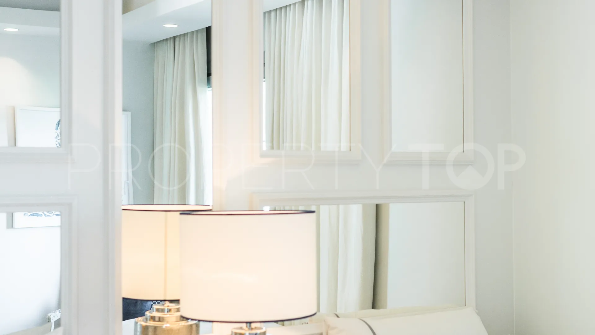 Apartamento planta baja con 3 dormitorios en venta en Alhambra del Mar