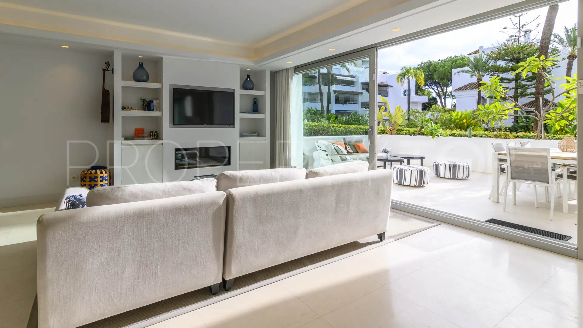 Apartamento planta baja con 3 dormitorios en venta en Alhambra del Mar