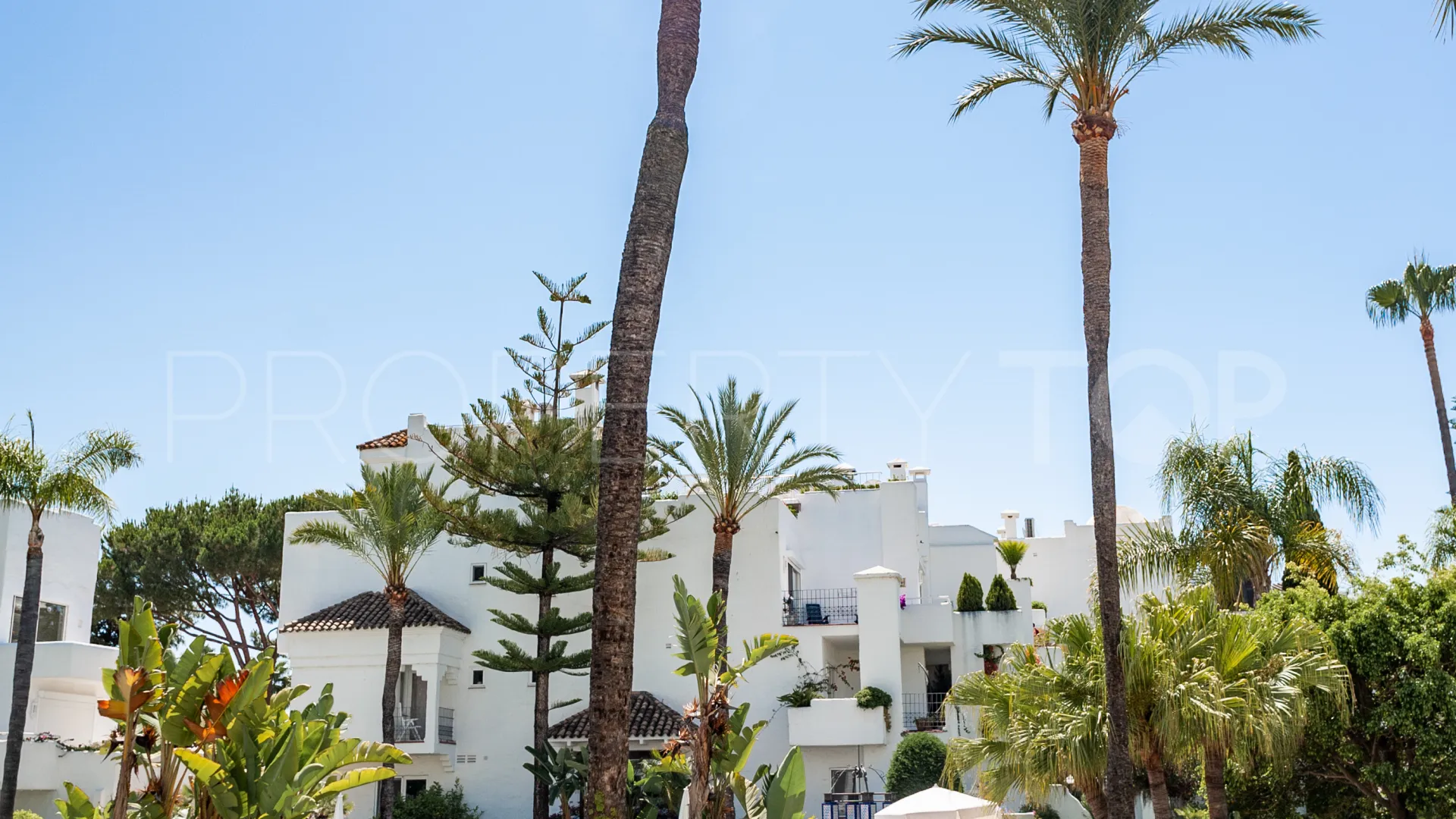 Apartamento planta baja con 3 dormitorios en venta en Alhambra del Mar