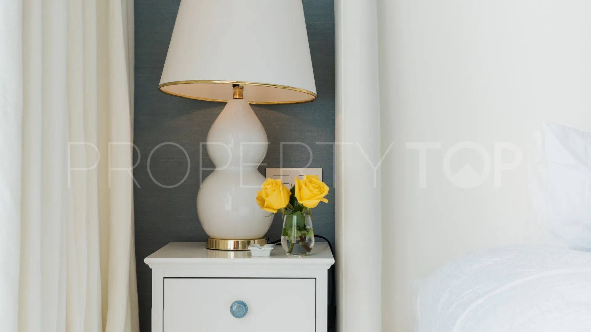 Apartamento planta baja con 3 dormitorios en venta en Alhambra del Mar
