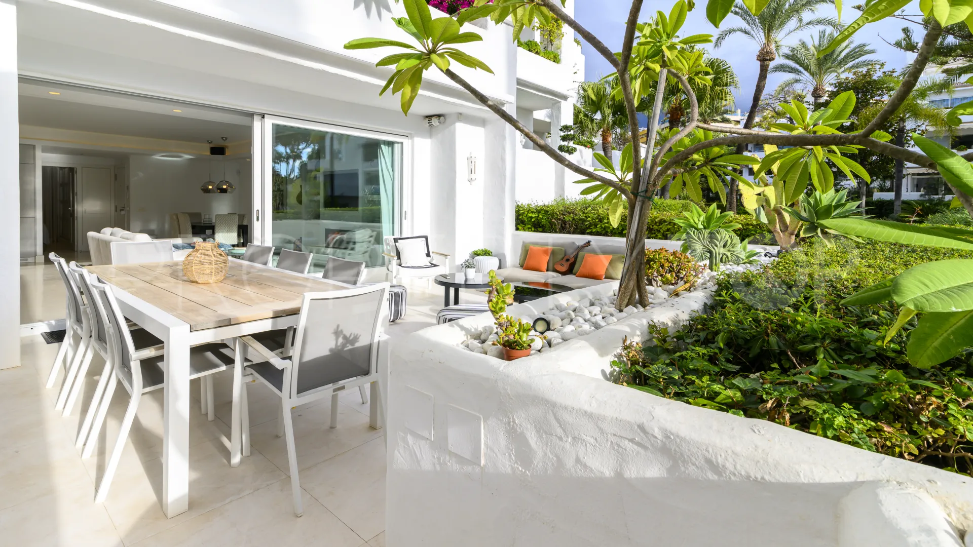 Apartamento planta baja con 3 dormitorios en venta en Alhambra del Mar