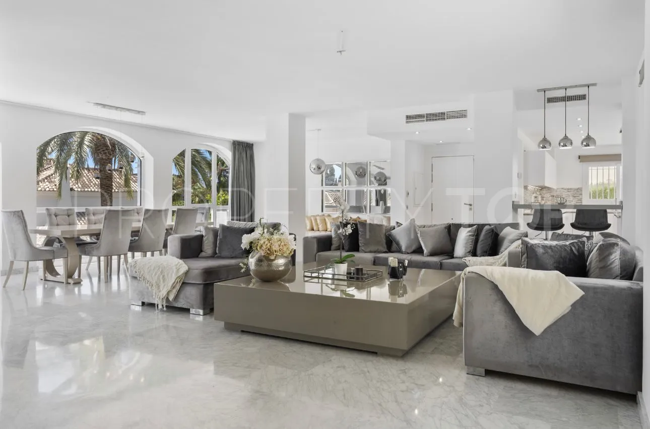Elviria villa for sale