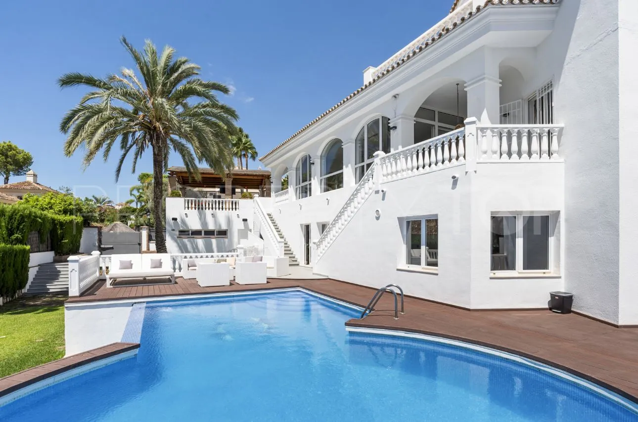 Elviria villa for sale