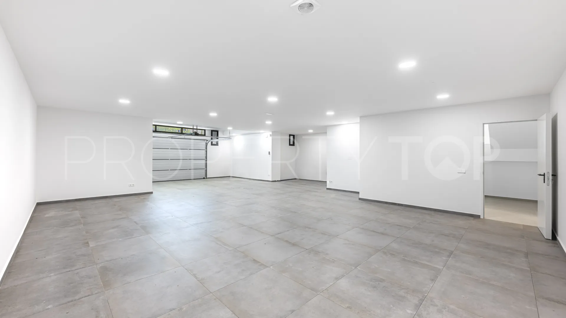 For sale Elviria villa
