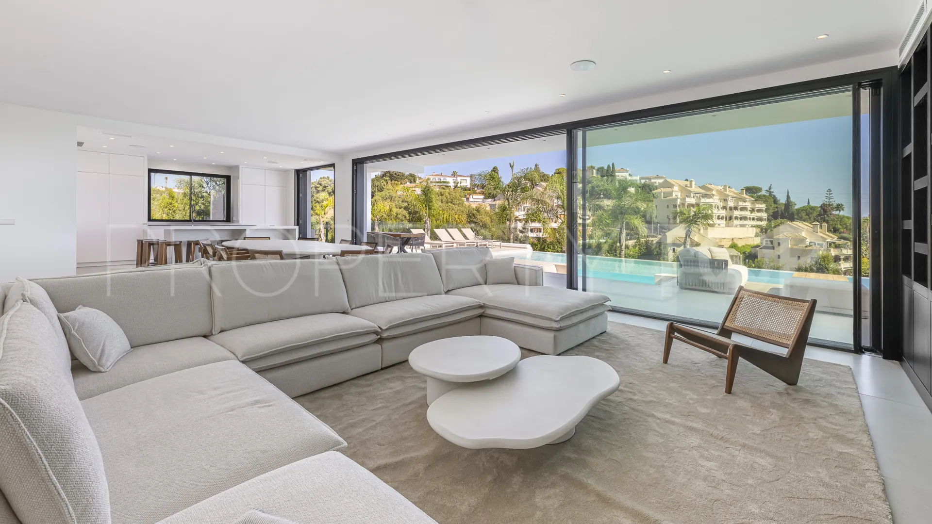 For sale Elviria villa