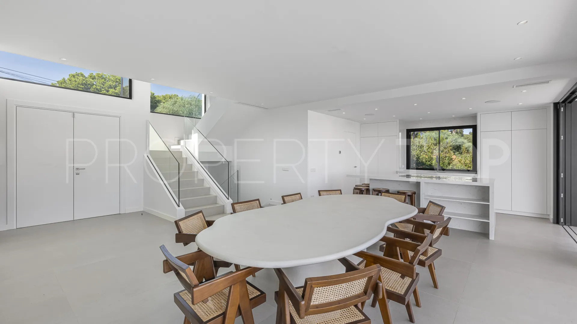 For sale Elviria villa