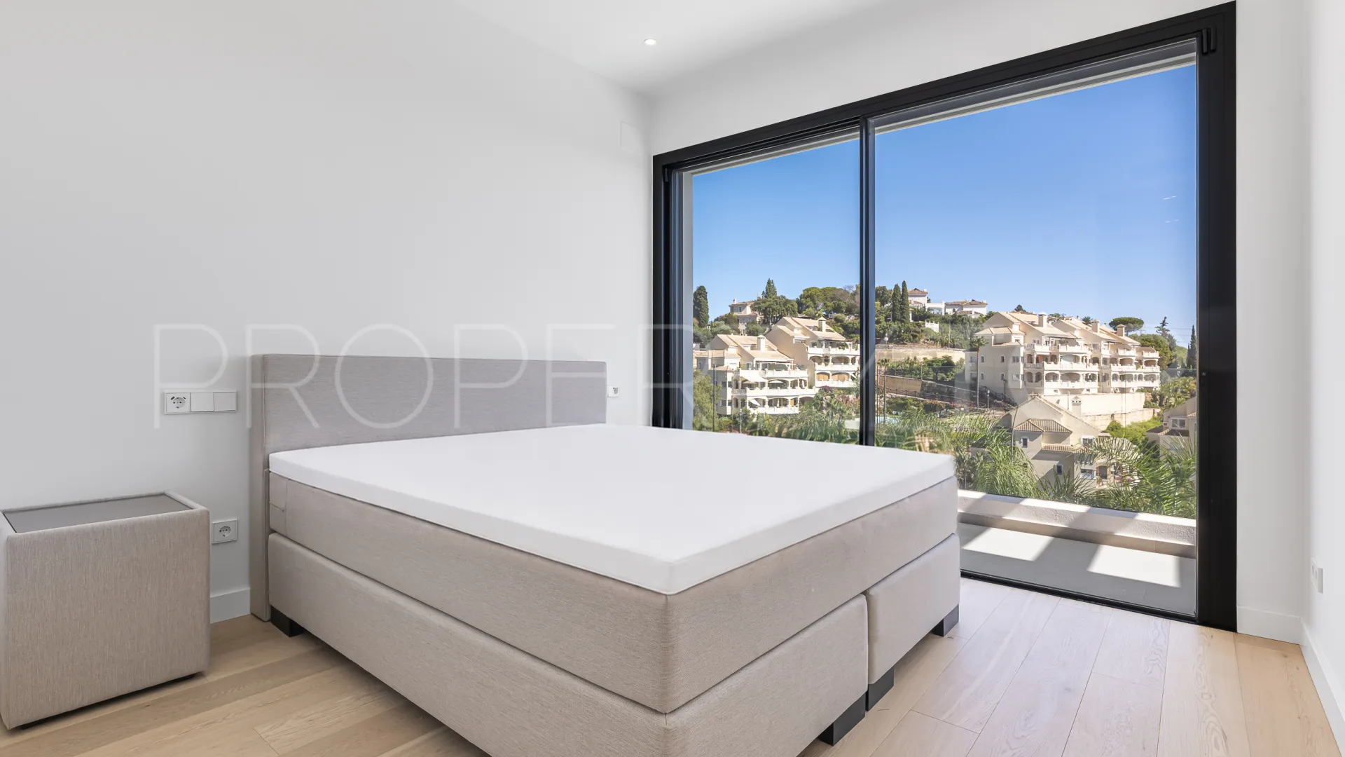 For sale Elviria villa