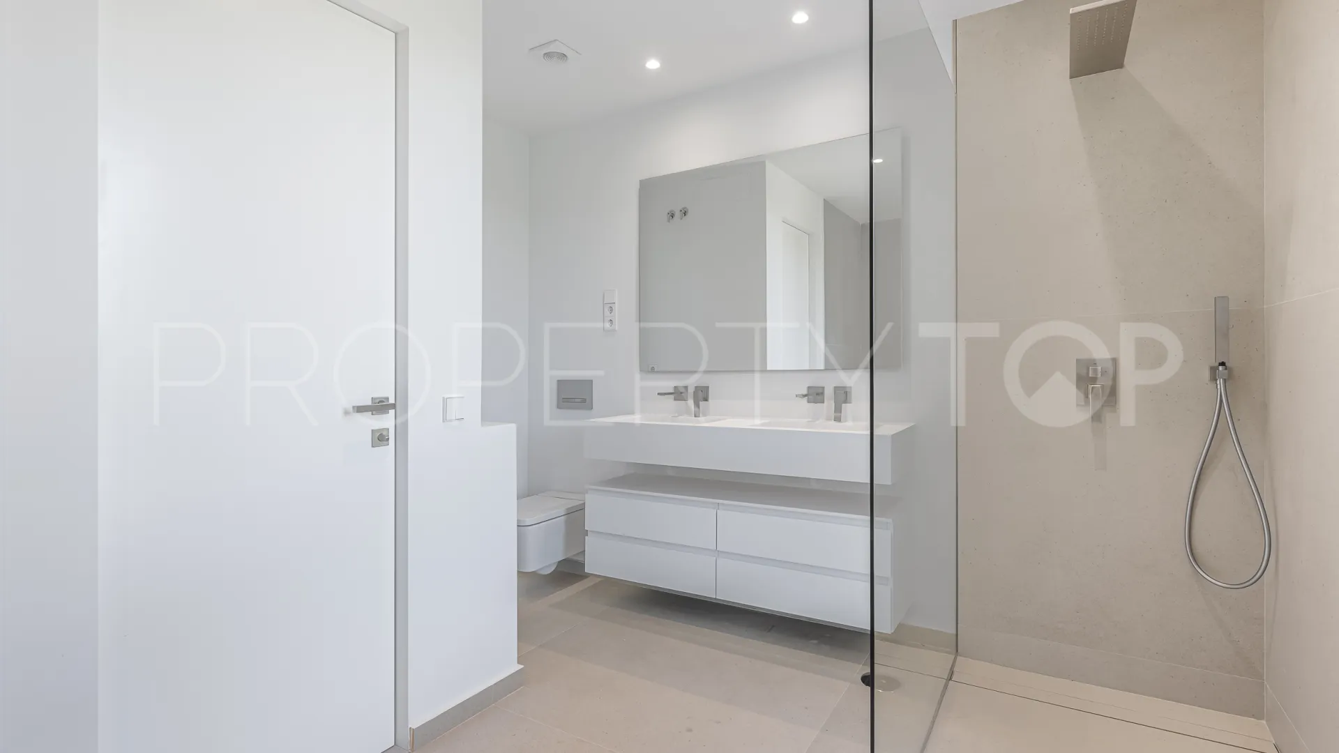 For sale Elviria villa