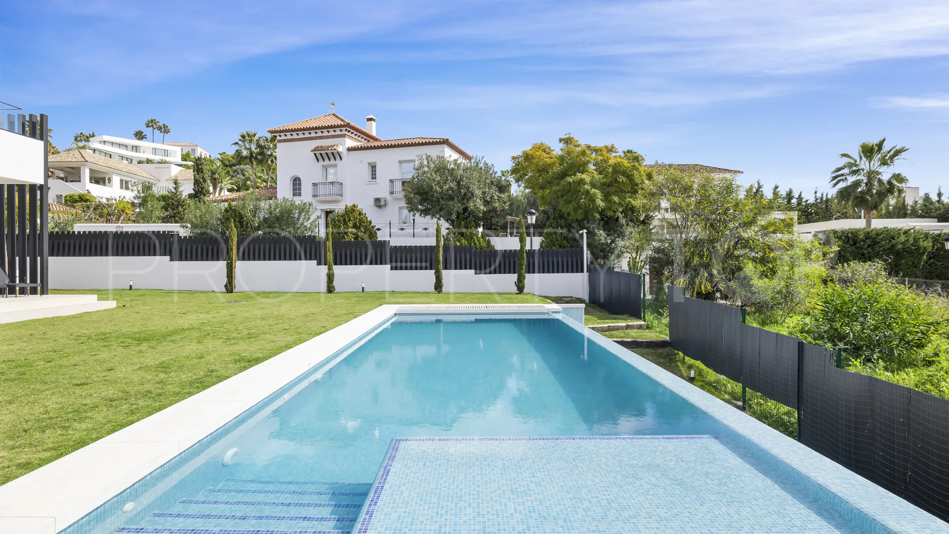 Se vende villa en La Alqueria de 4 dormitorios
