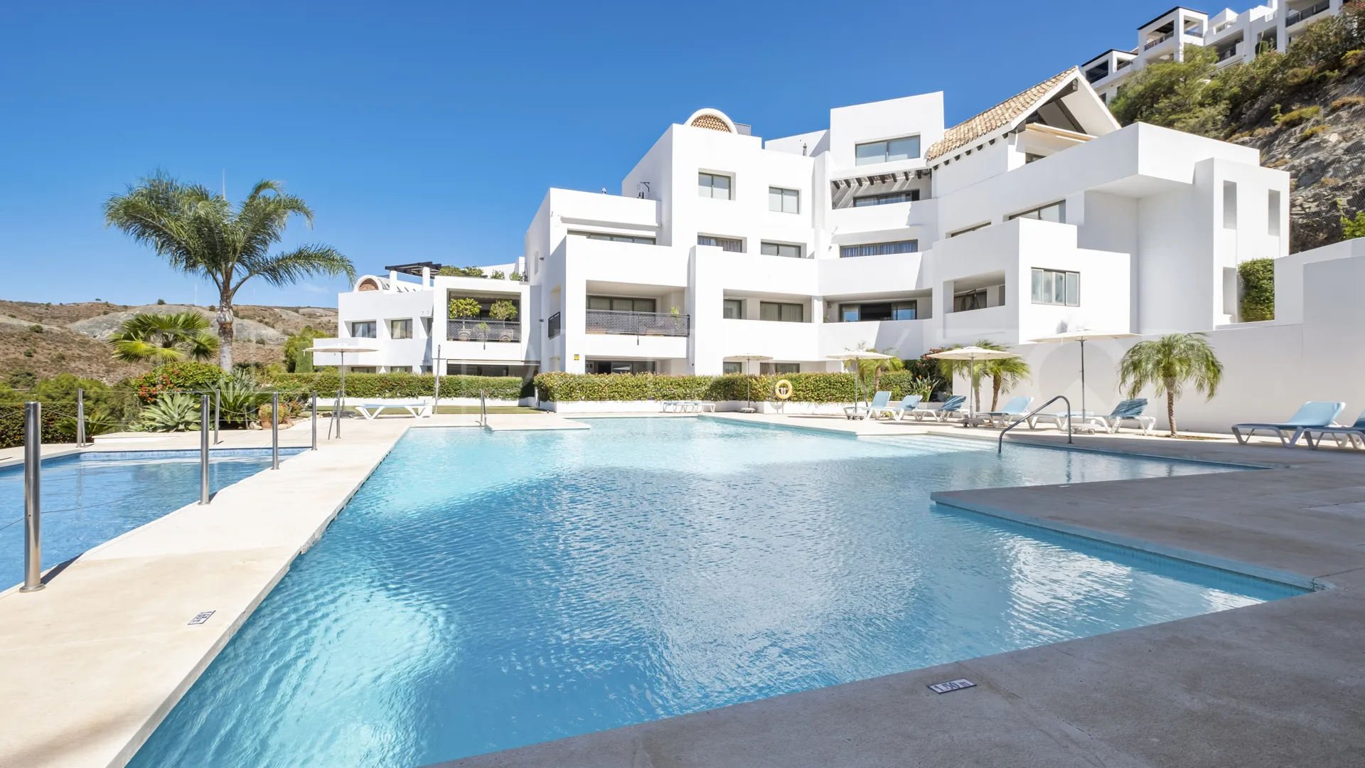 Atico duplex con 3 dormitorios en venta en Los Flamingos