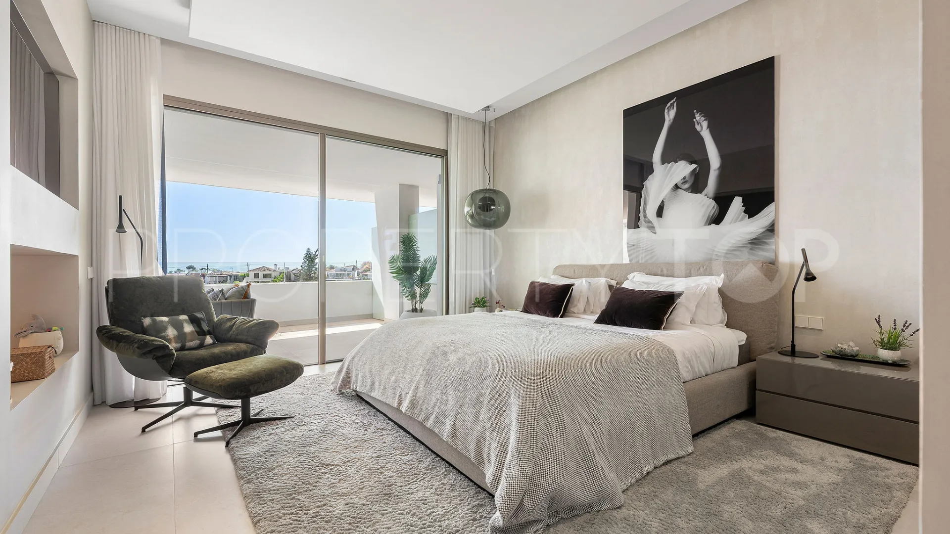 For sale semi detached house in Nueva Andalucia