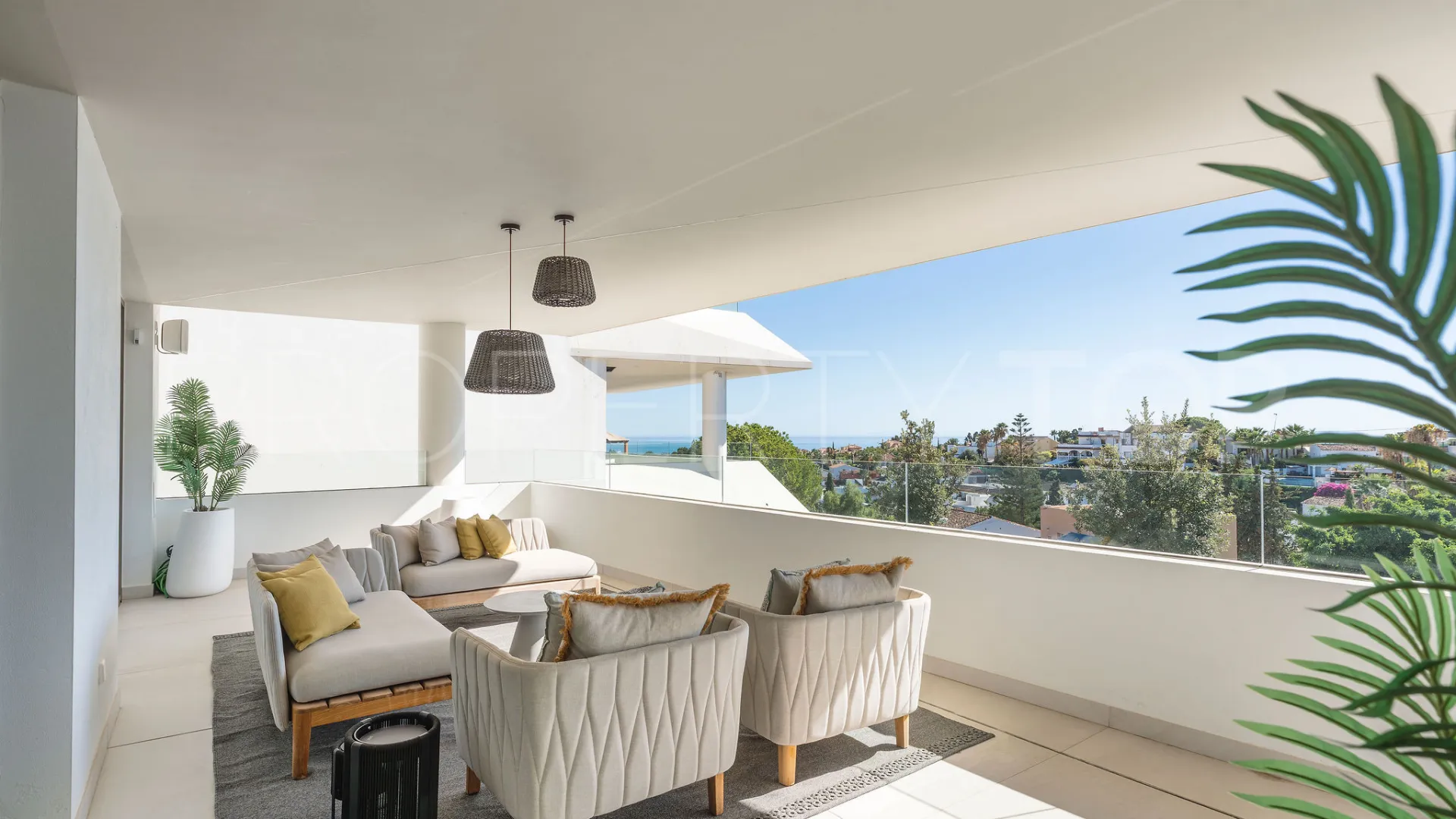 For sale semi detached house in Nueva Andalucia